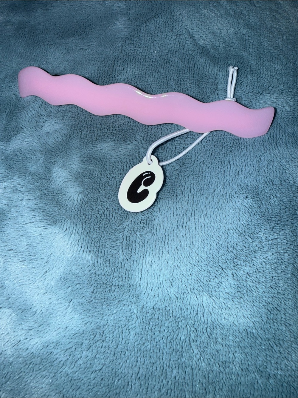 Chunks NWT Pink Wavy Hair Clip
